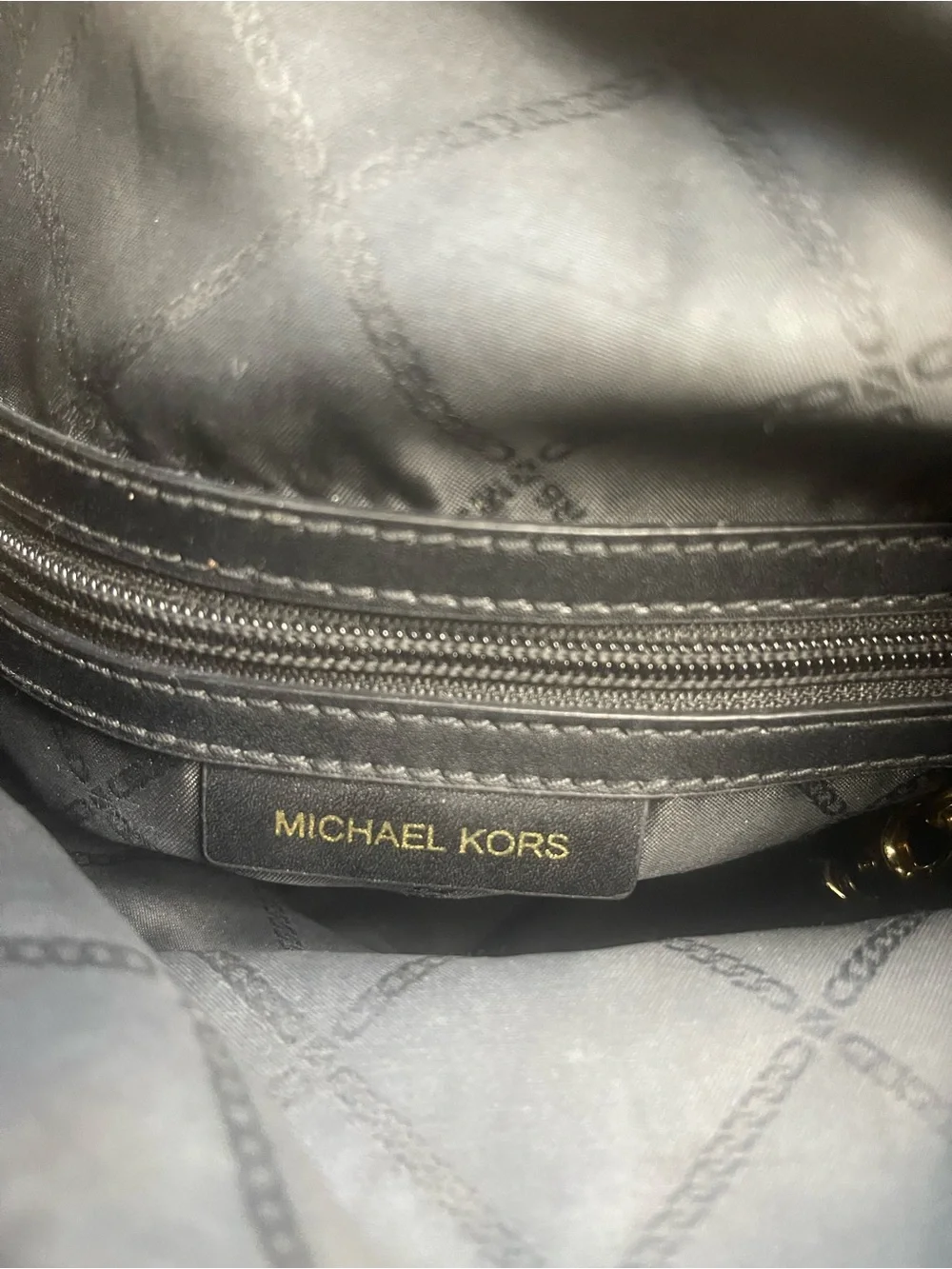 Michael Kors Black Leather Bucket style Shoulder Bag with Gold Chain Detail - Picture 10 of 15